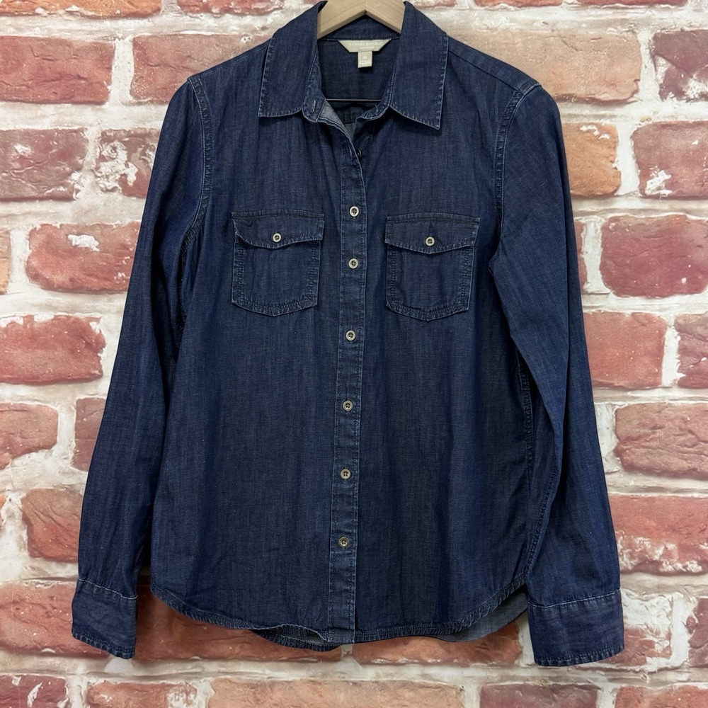 Banana Republic Soft Wash Top Womens M Dark Blue Chambray Button Up Casual Shirt